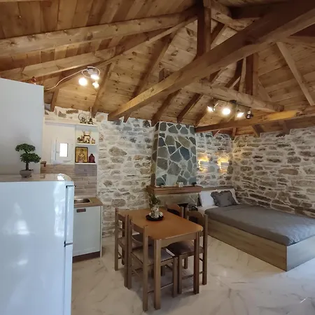 Apartment Kastro Hill House *
