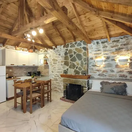 Kastro Hill House * Kalivia